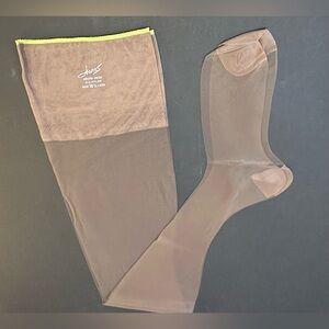 VTG 1950s-60s 3 pairs Paris Hosiery Seamless Heel Toe Stockings Taupe Size 10.5